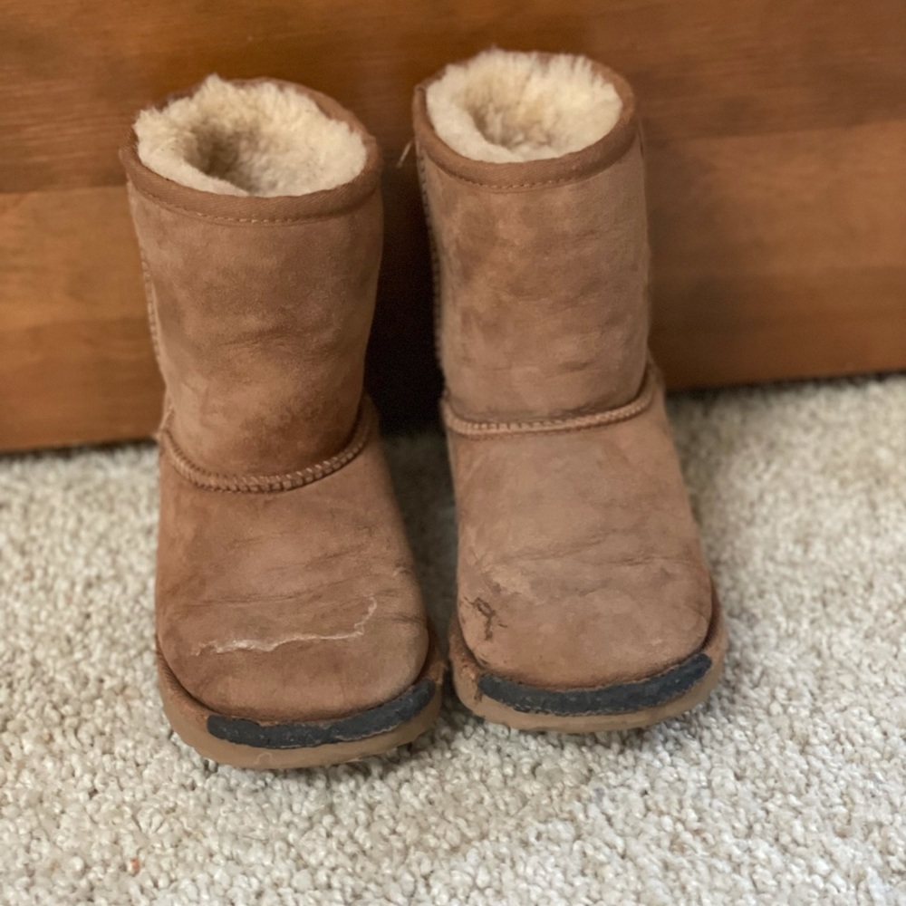 Children’s UGG Boots size 1